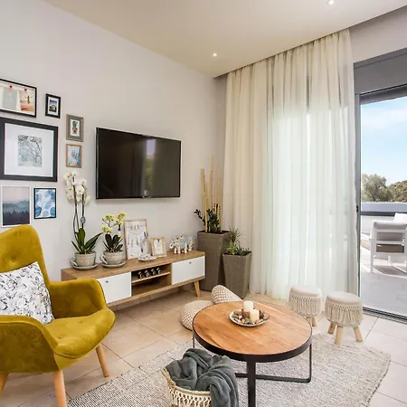 2-bedroom With Private Pool In Kalithies *