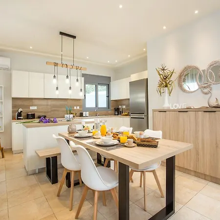 2-bedroom With Private Pool In Kalithies