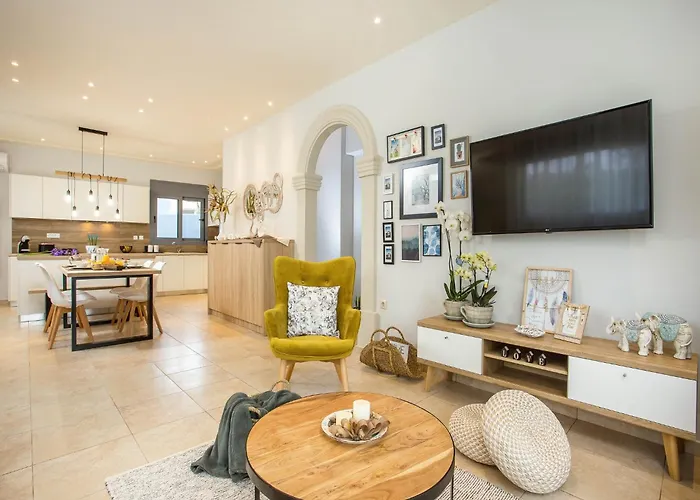 2-bedroom With Private Pool In Kalithies Vila *