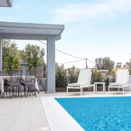 Villa 2-bedroom With Private Pool In Kalithies *